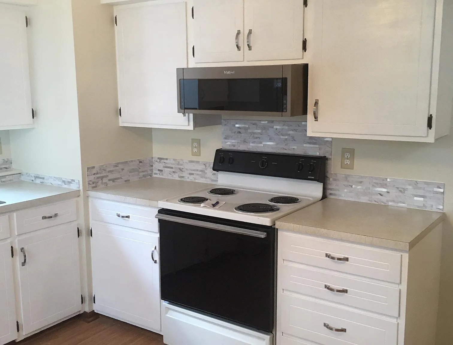3 bed, 1.5 bath, 1148 sqft, $1,350 — Photo 1