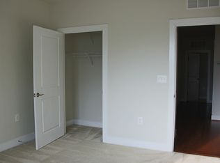 1903 Richmond Hwy, Alexandria, VA 22301