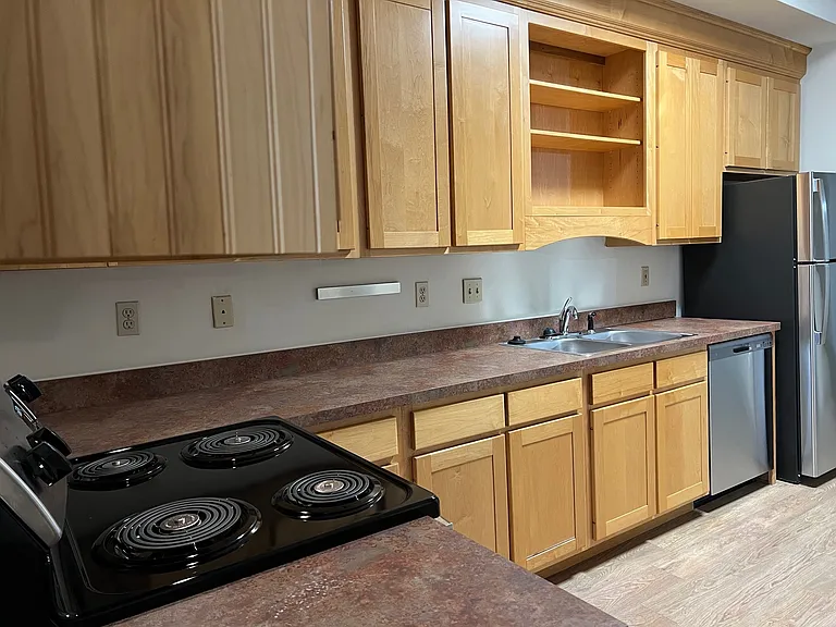 131 N College Ave — Photo 10