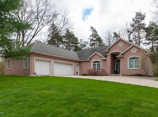 10033 Oshtemo Ct, Kalamazoo, MI 49009