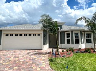 10386 Addison Shore Way, Oxford, FL 34484