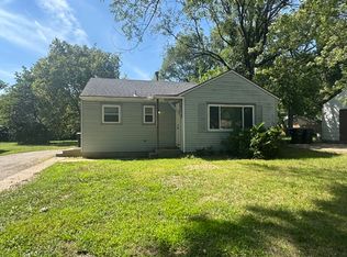 2321 SW Moundview Dr, Topeka, KS 66614