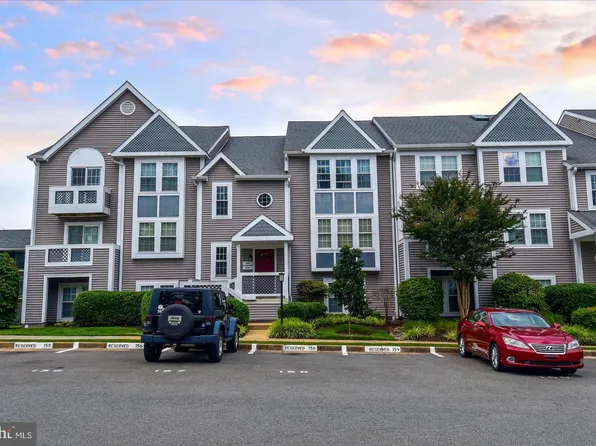 4056 Grays Pointe Ct #C-4056c, Fairfax, VA 22033
