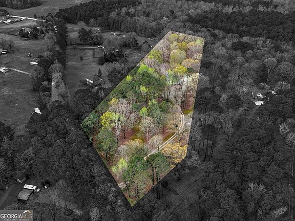 3rd image of 700 S Mount Carmel Rd