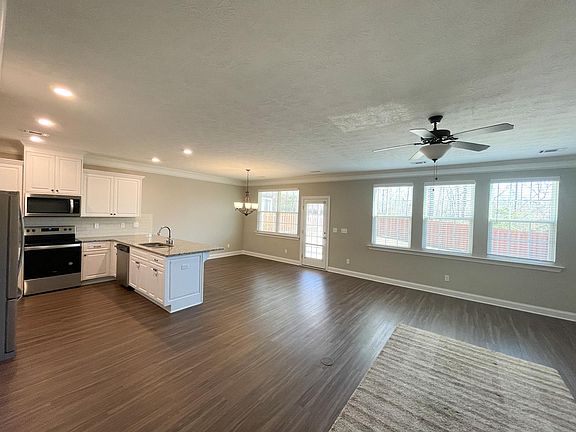 5th image of 236 Caroleton Dr