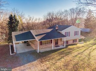 768 Broad Ln, Falling Waters, WV 25419