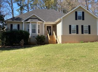 142 Oakview Cir, Gray, GA 31032