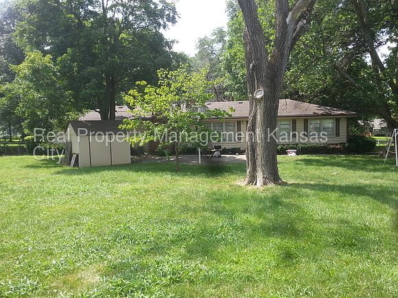 2nd image of 8708 E 107th St