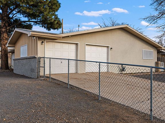 4th image of 13000 Lomas Verdes Ave NE