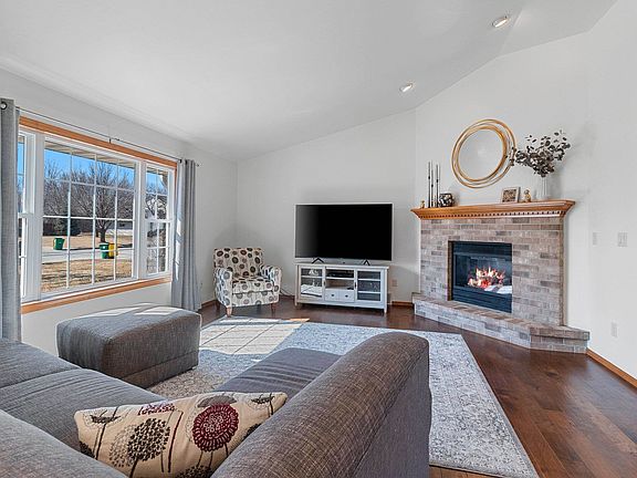 2nd image of 3473 Wiggins Way