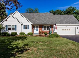 1041 Macintosh Dr, Rochester, NY 14626