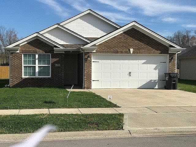 2nd image of 329 Oxford Cir