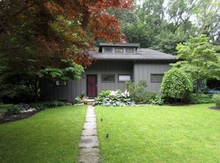 25 Drury Ln, Rochester, NY 14625