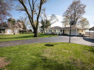 15321 Michigan Rd, Argos, IN 46501