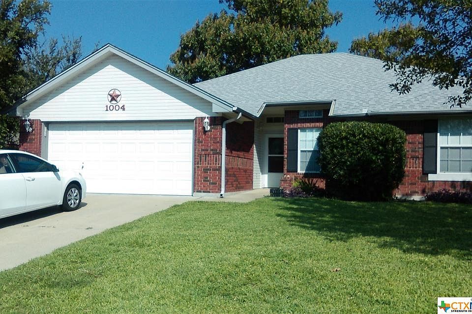 1st image of 1004 Kim Ave