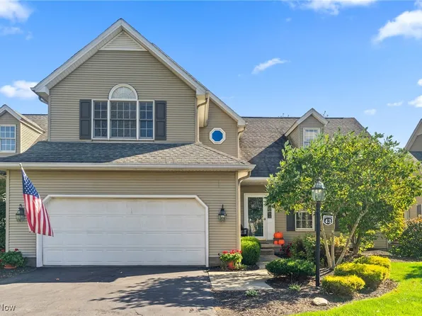 43 Greystone, Youngstown, OH 44514