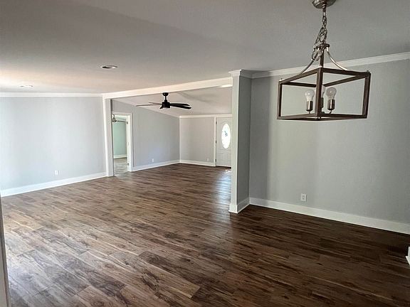 4th image of 1430 Mark Wood Rd