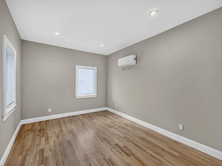 14 Church St #2D — Photo 10