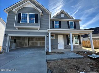 1937 Stackhouse Dr, Fayetteville, NC 28314