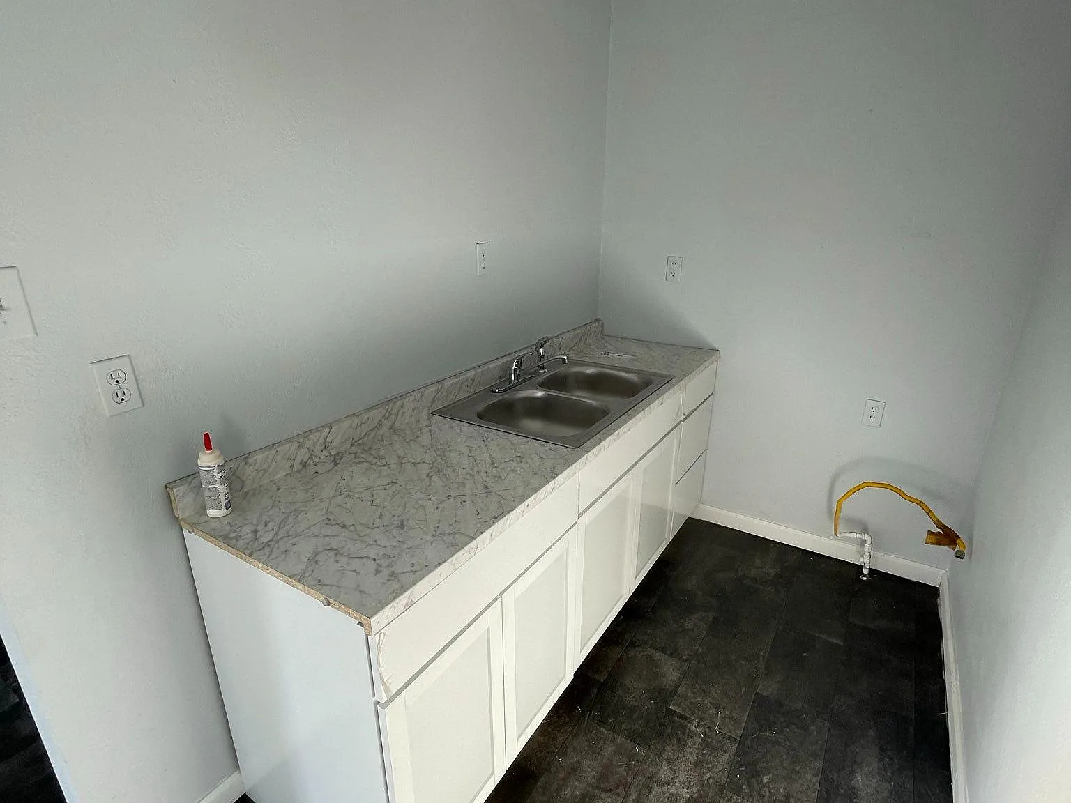 1713 West Oak Street - 1 — Photo 3