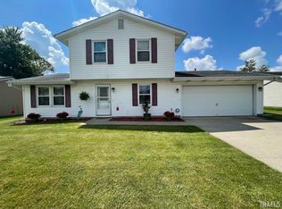 829 Bosuns Dr, Fort Wayne, IN 46819