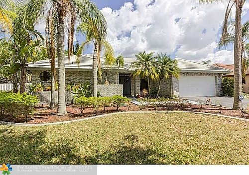 1st image of 14461 Fairfax Pl