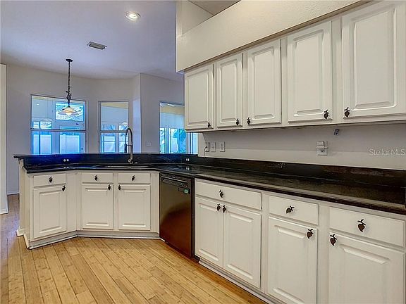 3rd image of 6949 Cohasset Cir