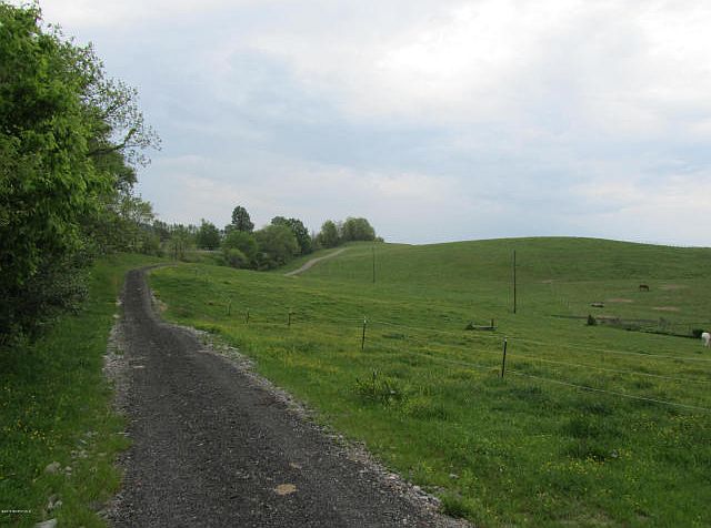 1st image of 203 Farmingdale Lane