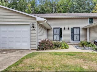 3560 S Timber Trl #3, Suamico, WI 54173