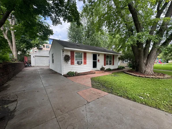 2940 Sumter Ave S, Saint Louis Park, MN 55426