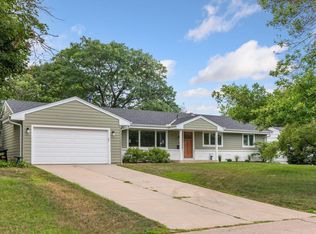 7125 Glouchester Ave, Edina, MN 55435