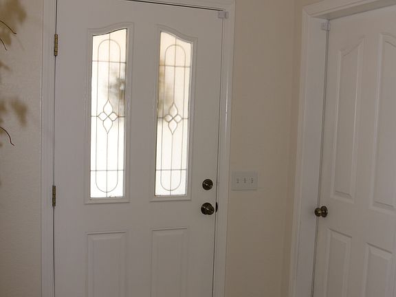 5th image of 7811 Fernwood Ave