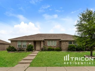1519 Edgewater Way, Lancaster, TX 75146