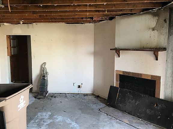 5th image of 612 E 46th St