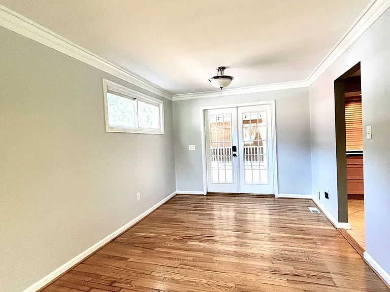 2405 Lillian Dr — Photo 7