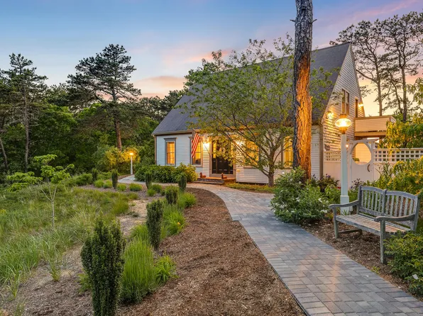 100 Old High Toss Bridge Road, Wellfleet, MA 02667