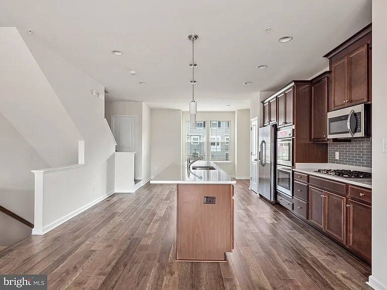 43706 Winterberry Way — Photo 9