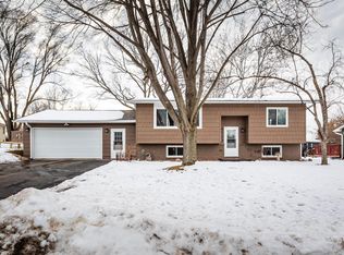1610 Cliffview Dr, Holmen, WI 54636