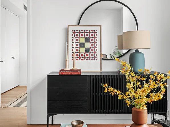 18 West 48th Street image 9 of 34