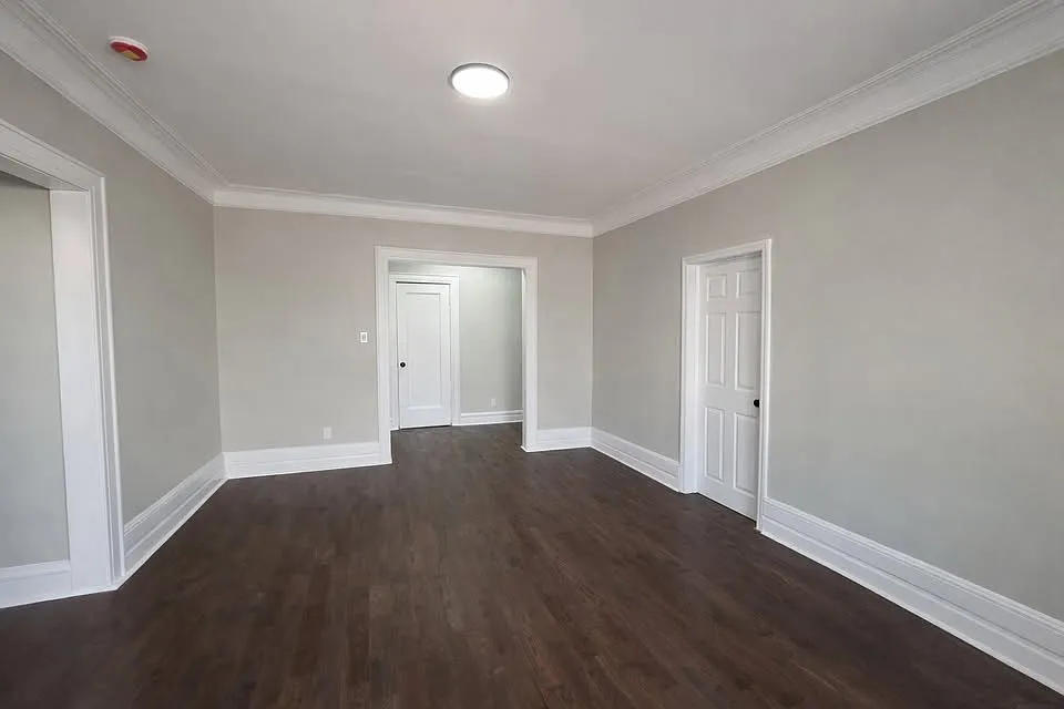 61 Cleveland St — Photo 4