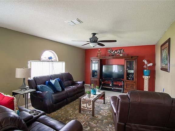 5th image of 846 Sunset Cove Dr