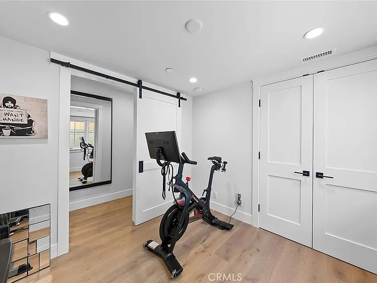 309 Crest Dr — Photo 19