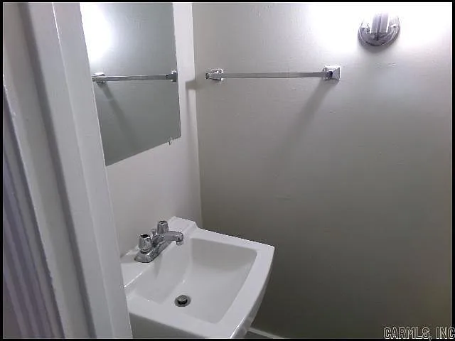 101 Ellis Dr #G — Photo 8