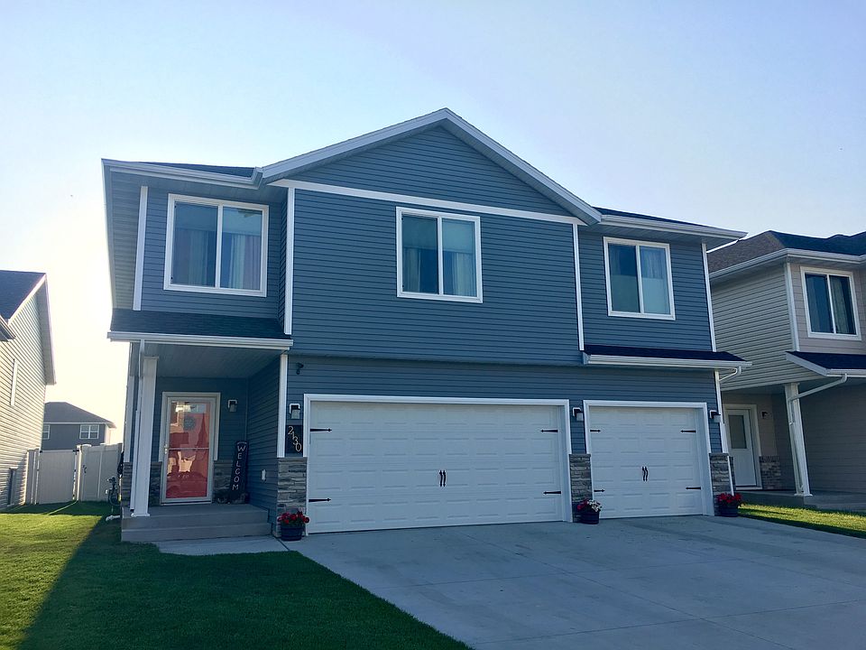 1st image of 2130 11th St W
