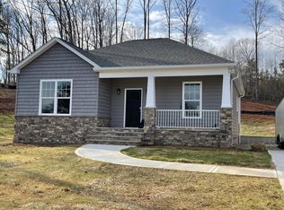 102 Cinder Nook Dr, Pickens, SC 29671