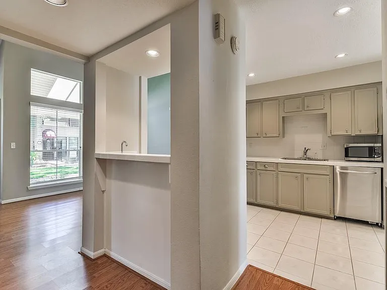 9406 Bassoon Dr — Photo 13
