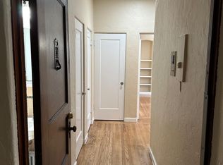 2215 Carroll St #301, Oakland, CA 94606