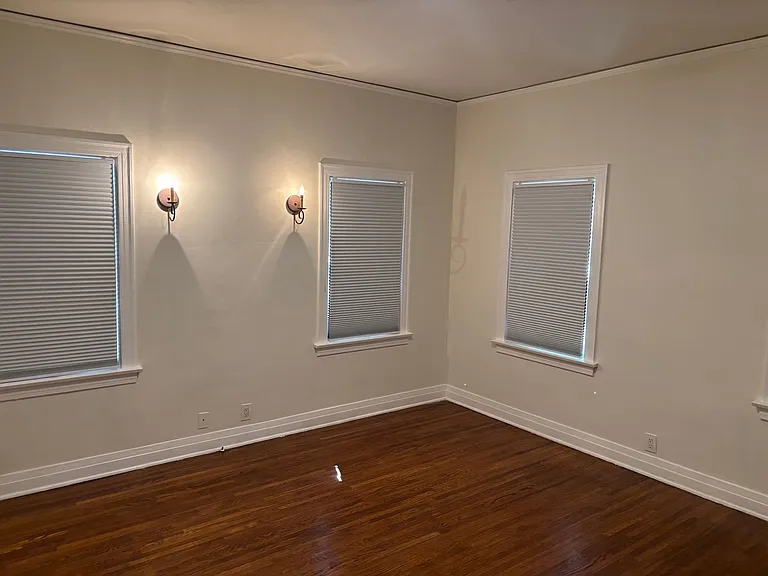 6284-6286 Commodore Sloat Dr — Photo 9