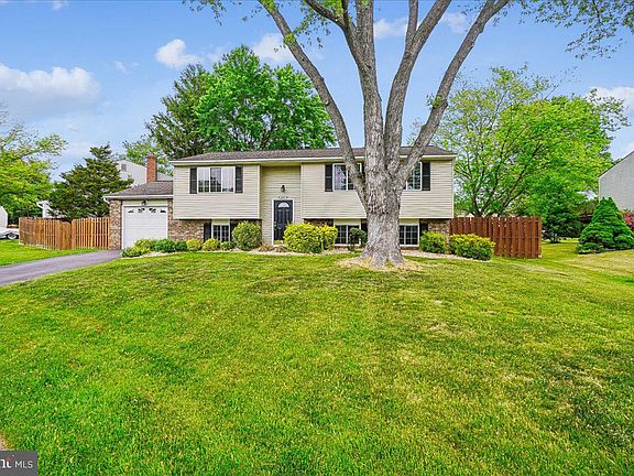 2nd image of 4407 Vantage Ct