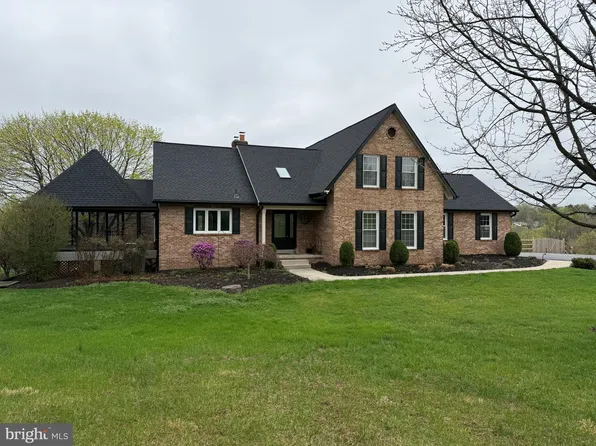 3293 N Hill Ct, Middletown, MD 21769